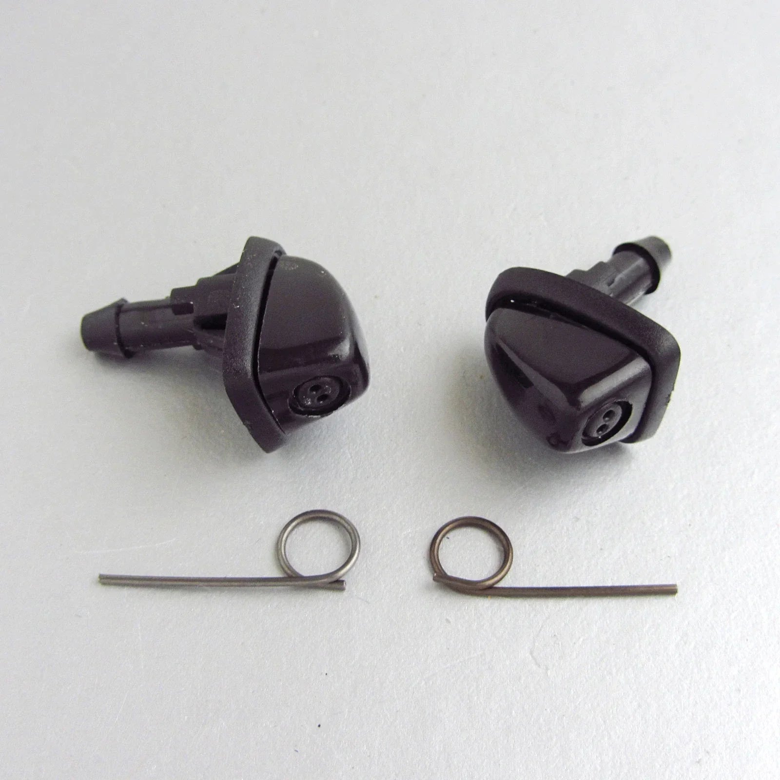 2 x Windshield Washer Nozzle Jets for Nissan Navara D21 (1986-1997)