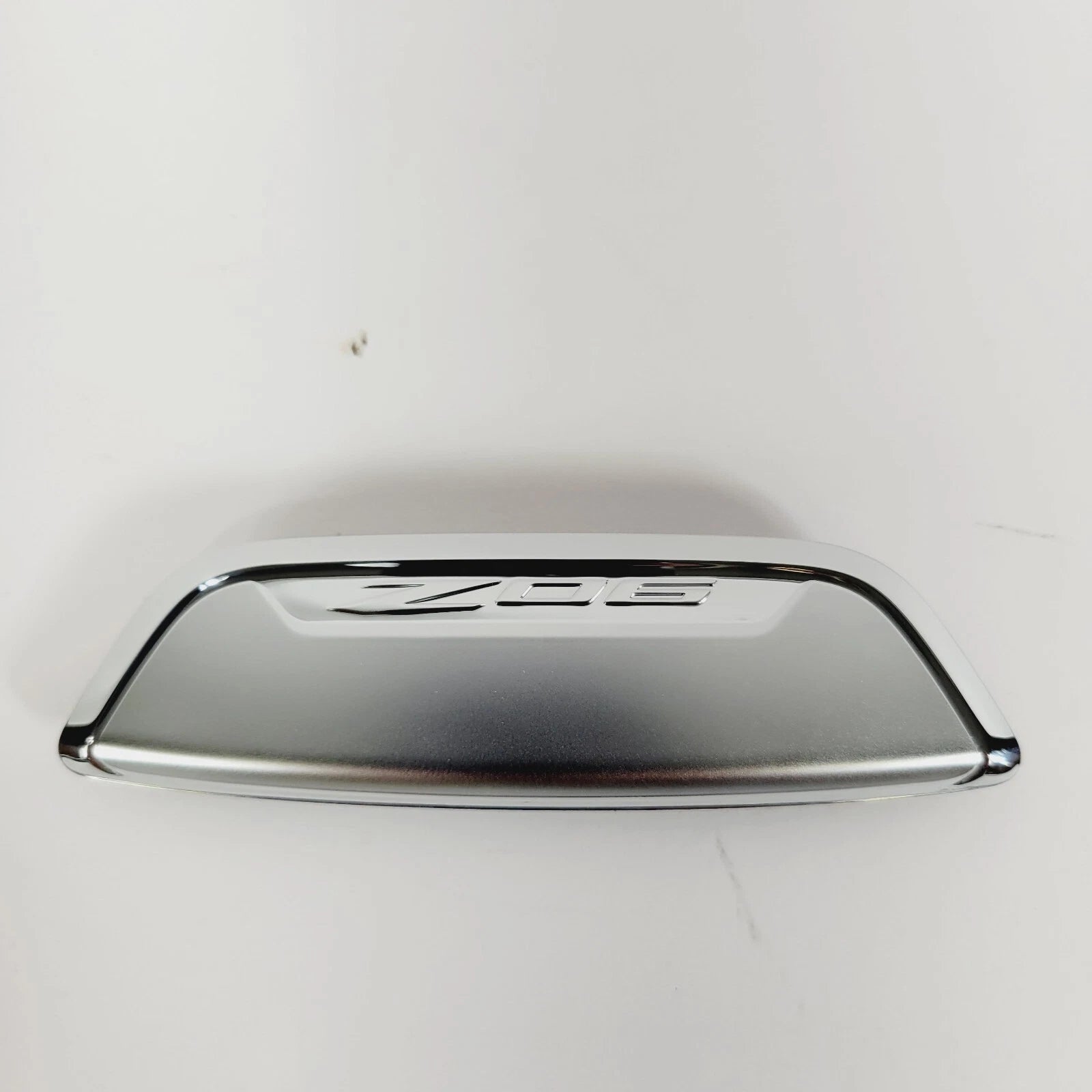 Rear Console Chrome Emblem for Chevrolet Corvette C8 (2020–2024) 87816977