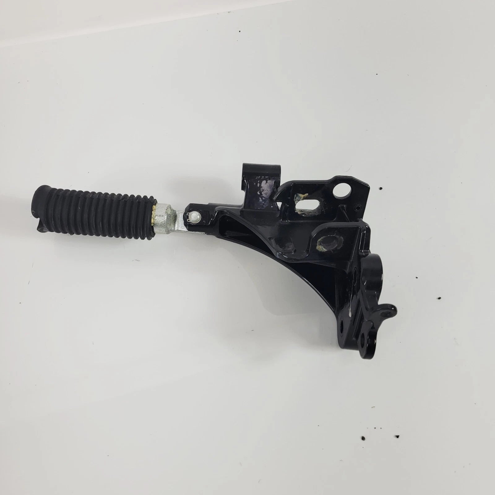 Forward Control Left Footpeg Bracket for Harley Softail Heritage Classic (2005–2017)