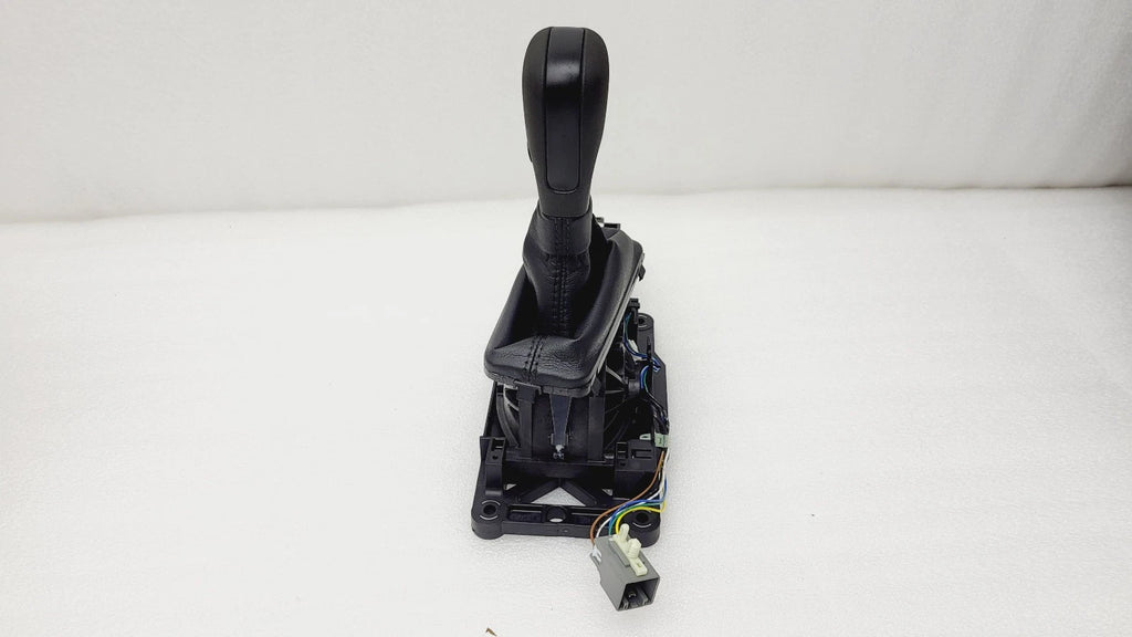 Auto Transmission Gear Selector Shifter Lever for Ford Explorer (2011–2016) GT4Z7210AA
