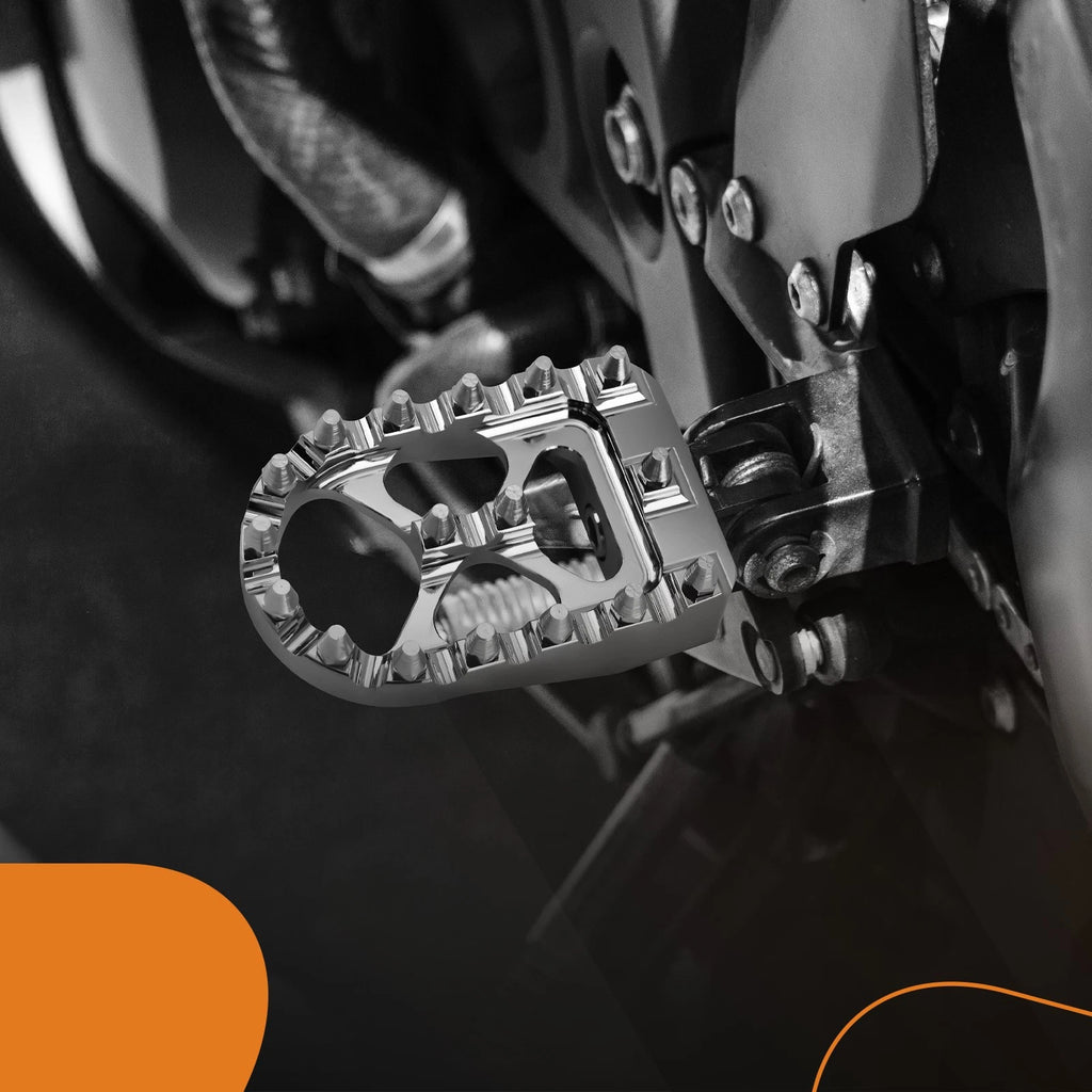 CNC Wide Fat Foot Pegs for Harley Dyna Sportster Fatboy (Pair)