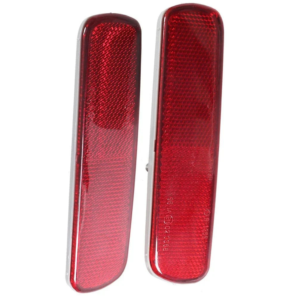 Rear Bumper Reflector for Toyota Land Cruiser, Lexus LX470 (2003-2007)