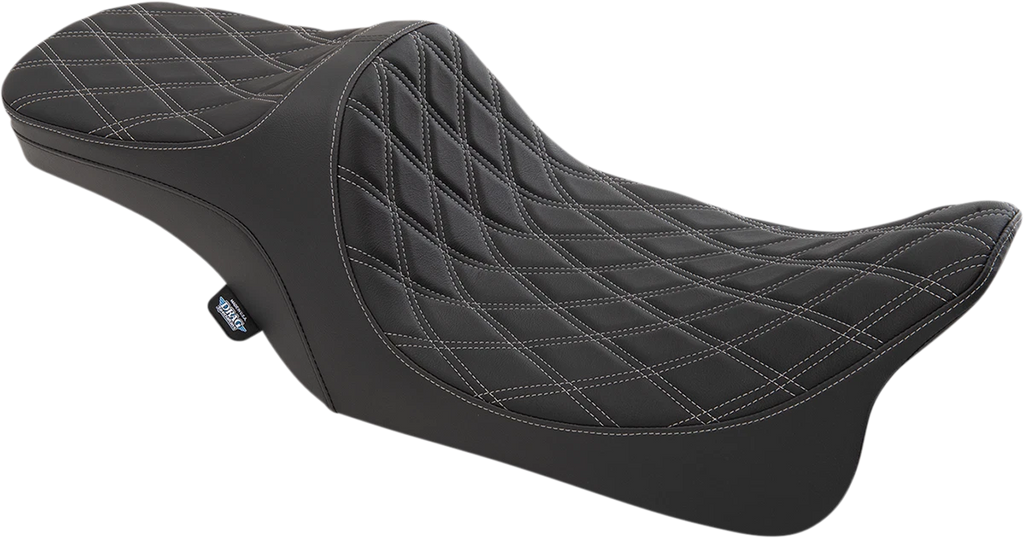 Predator III 2-Up Seat for Harley-Davidson (2000–2023) - Double Diamond, Silver Thread