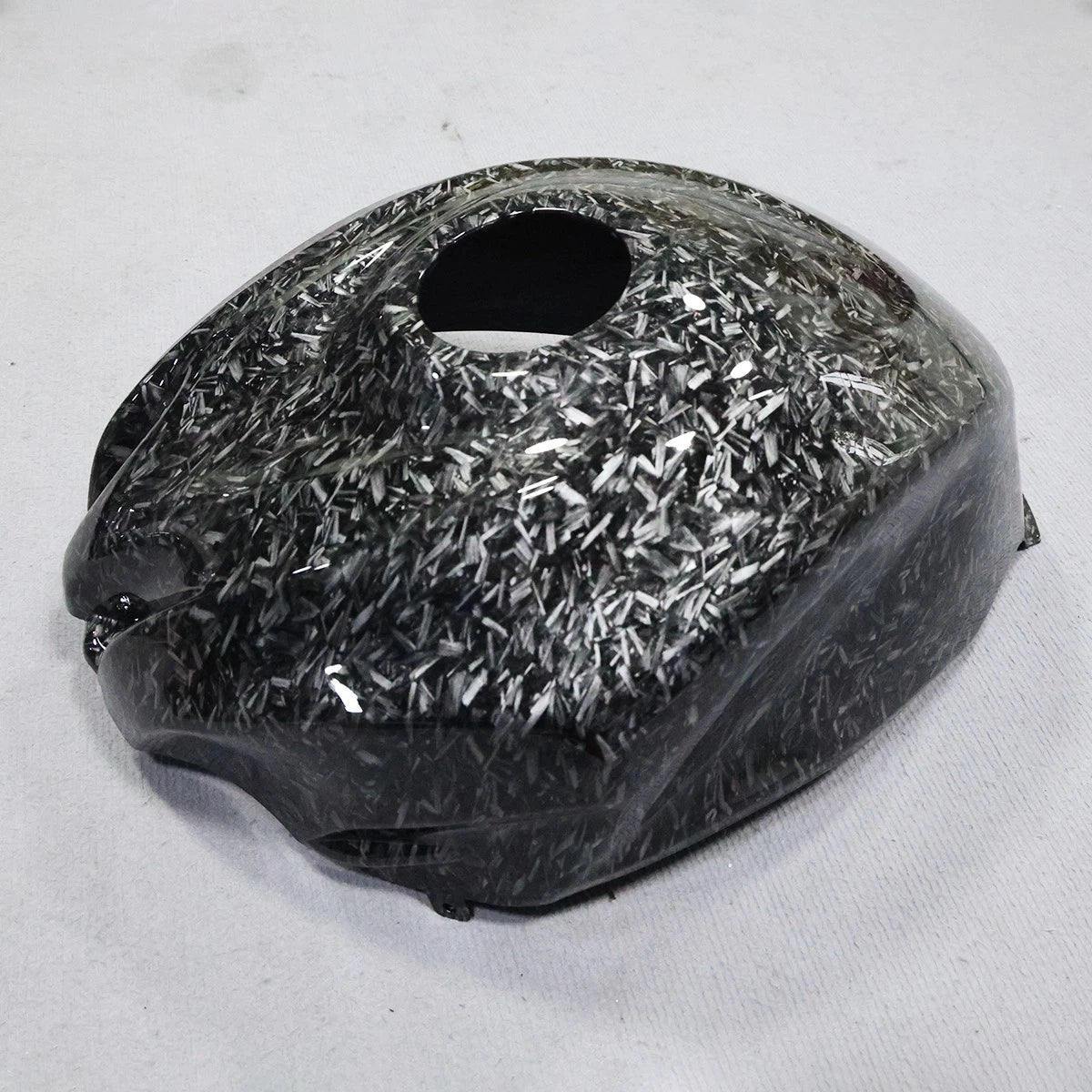 Forged Carbon Fiber Fuel Gas Tank Cover for Suzuki GSXR1000 (2009–2016)