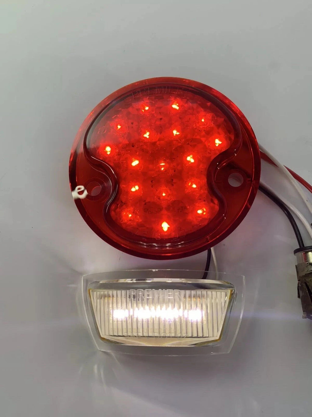 LED Tail Lights With License Light for 1932 Ford Driver Passenger Side (1932–1932)
