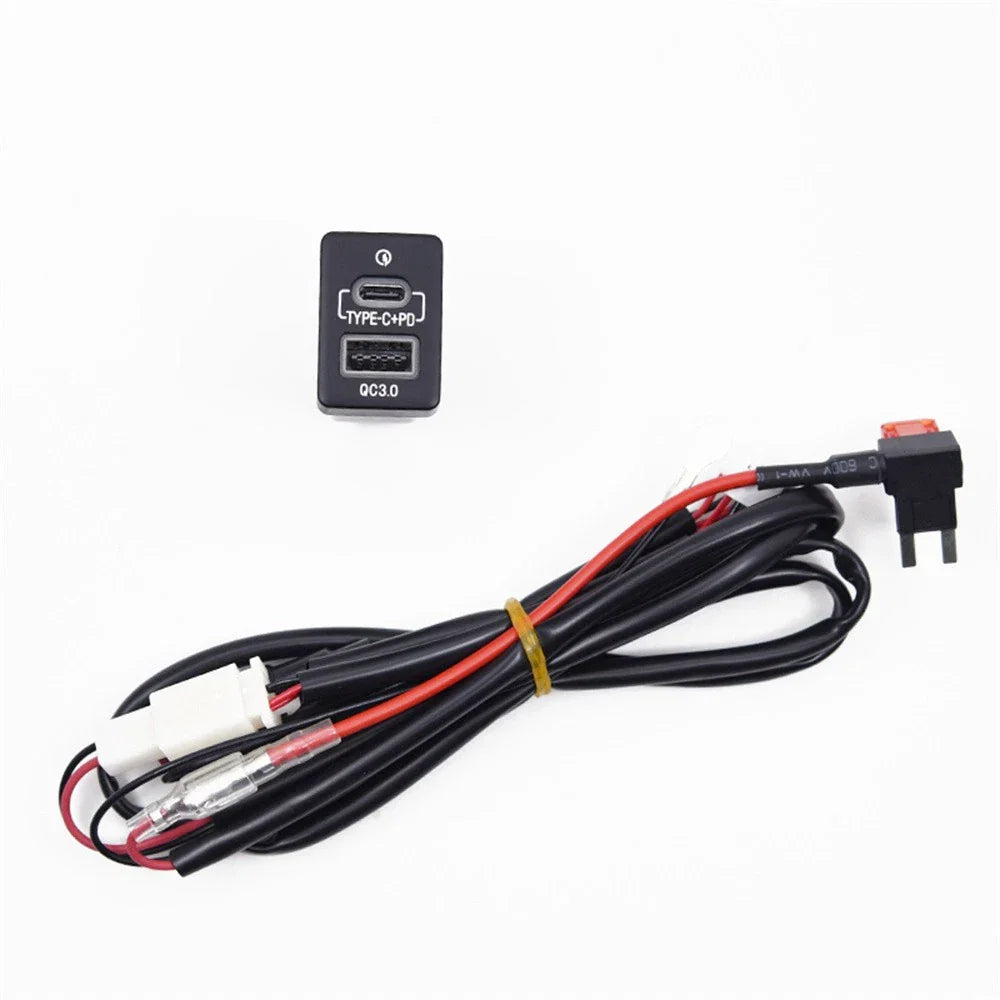 18W Type-C + QC3.0 Fast Car Charger for Mitsubishi Outlander Eclipse (2016-2023)