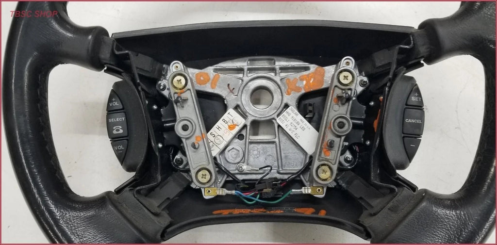 Steering Wheel with Switches for Jaguar XJ8 XJ8L (1998–2003) HNG9181