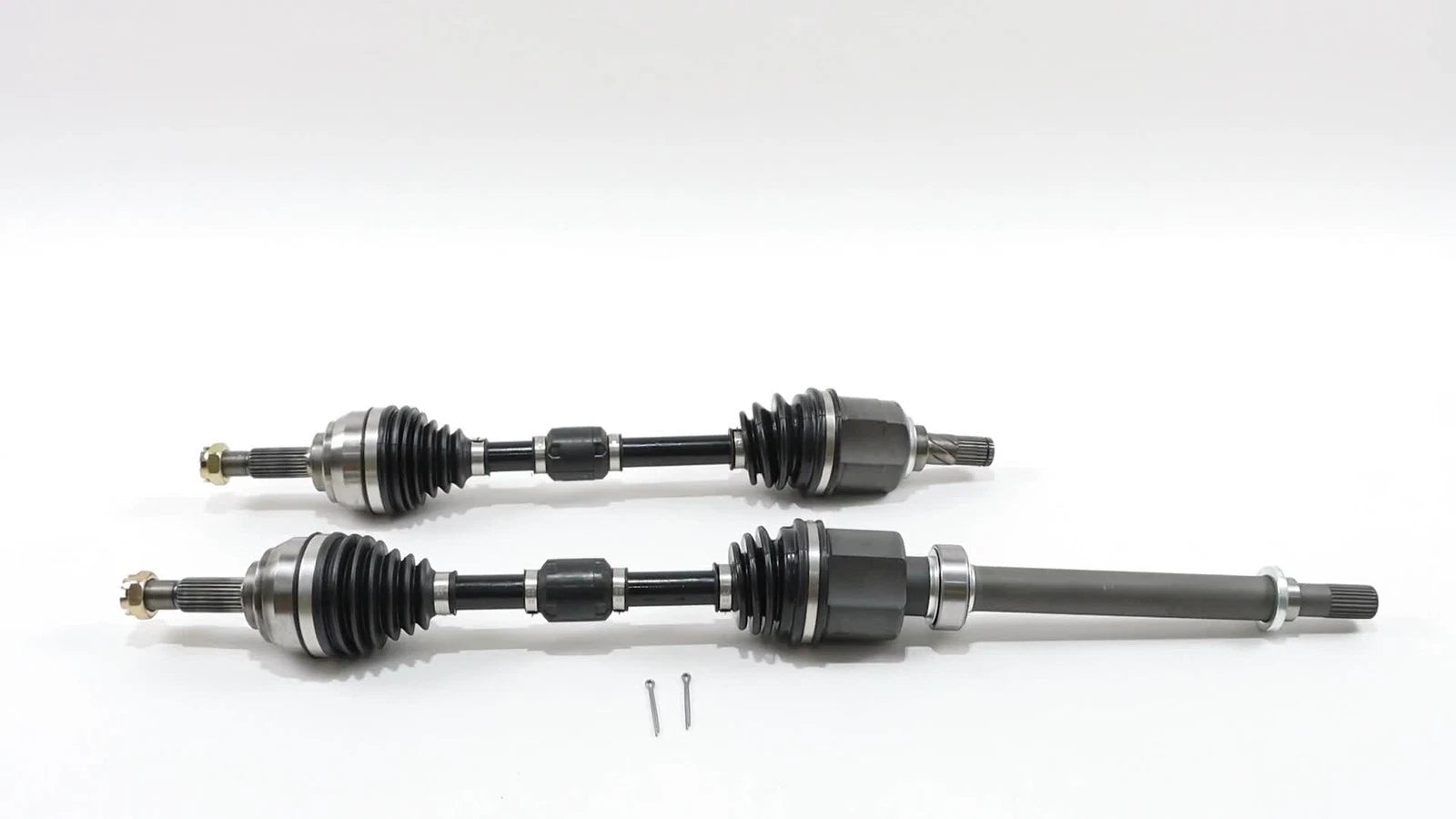 Set of 2 CV Axle Shafts for Nissan Cube (2009–2014) & Versa (2007–2012)