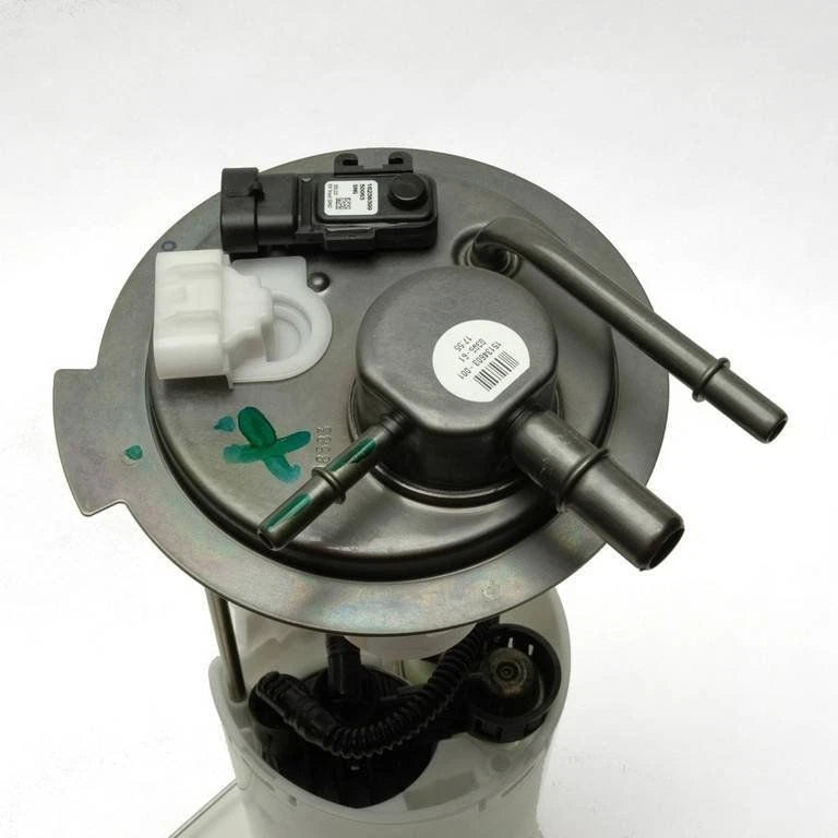 Delphi FG0383 Fuel Pump Module Assembly for Chevrolet Silverado 1500 (2004–2006)