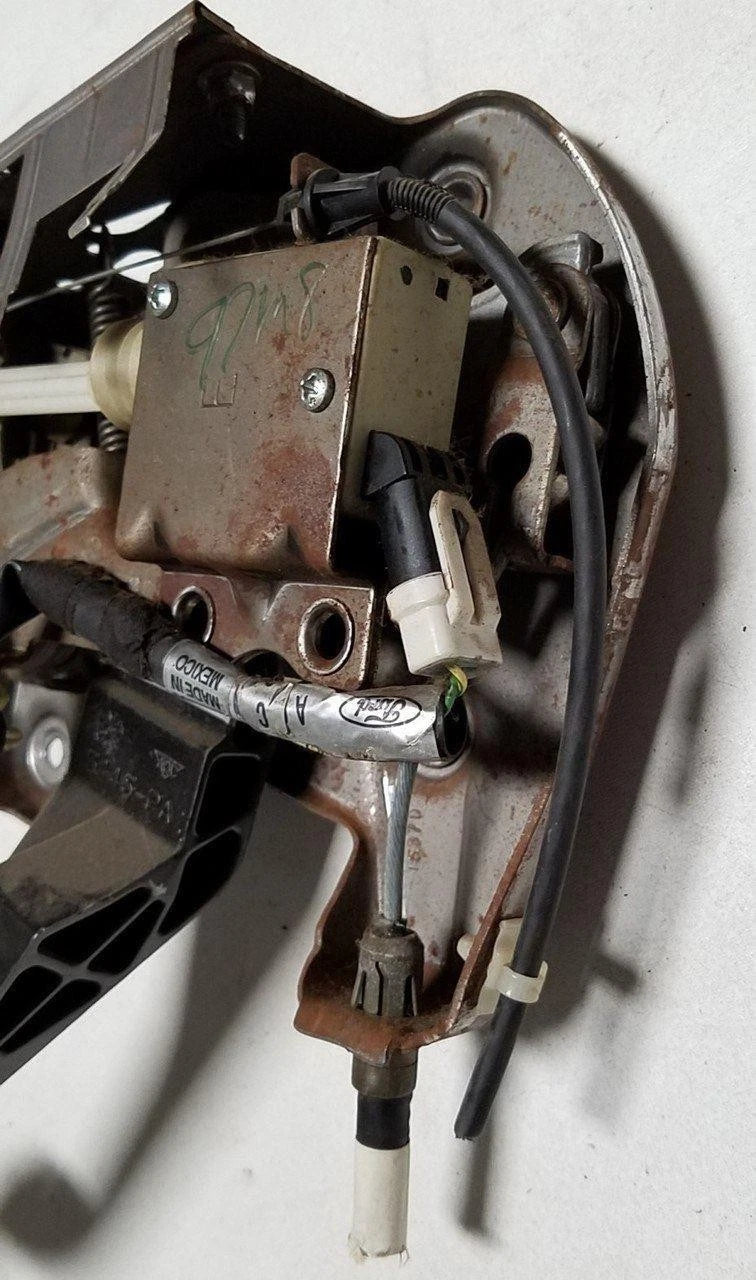 Brake Emergency Pedal Assembly for Lincoln Mark VIII (1997–1998)