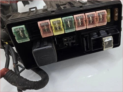 Engine Bay Fuse Box with Fuses for Ford Thunderbird Cougar (1989–1993)