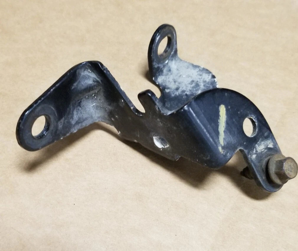 Throttle Cable Bracket for Ford Thunderbird Cougar (1994–1997) 3.8L V6