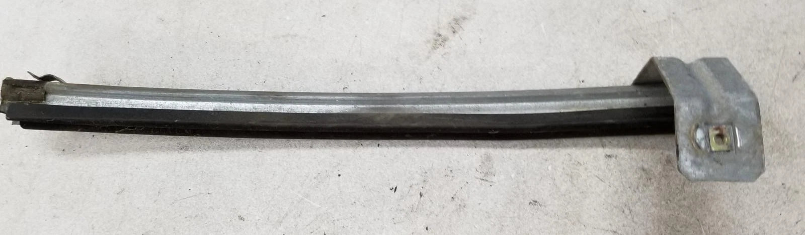 Window Guide Track RH for Thunderbird Cougar (1983–1988)