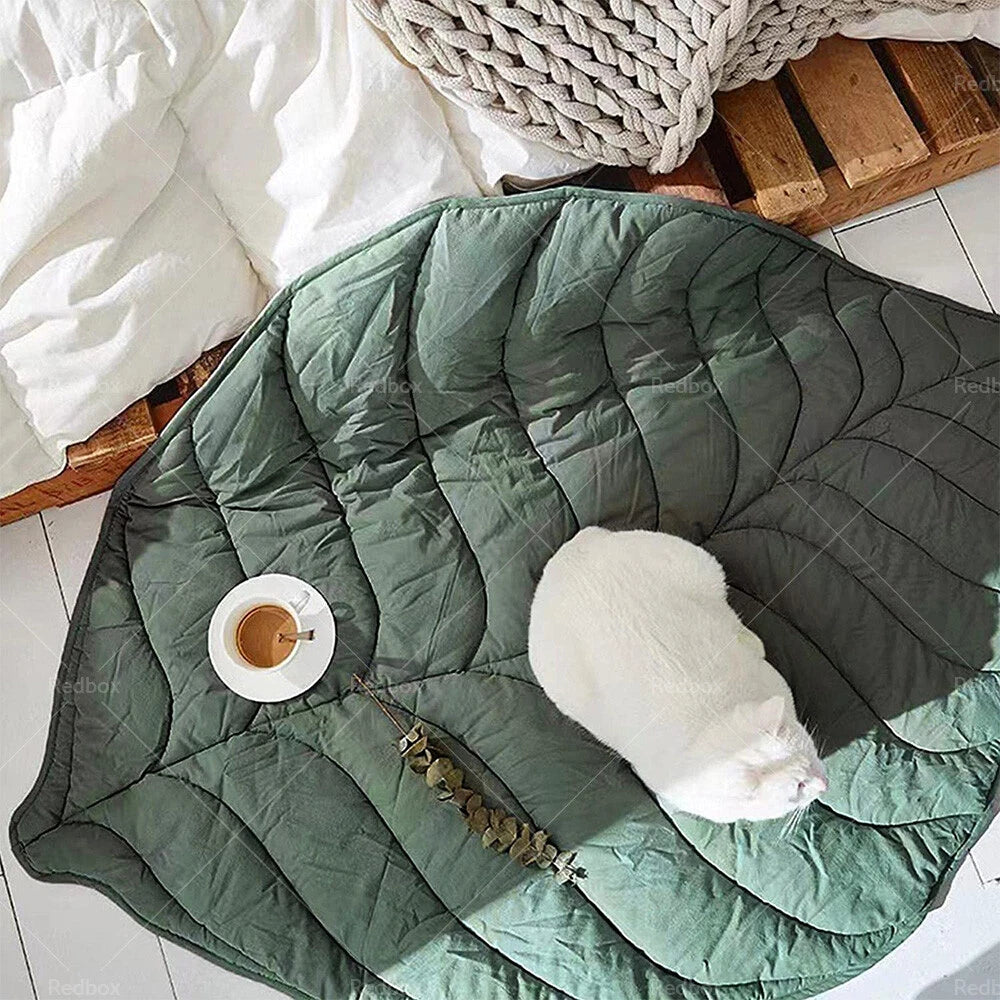 3D Leaves Pet Blanket Cushion for Dog Cat Bed (50x45)