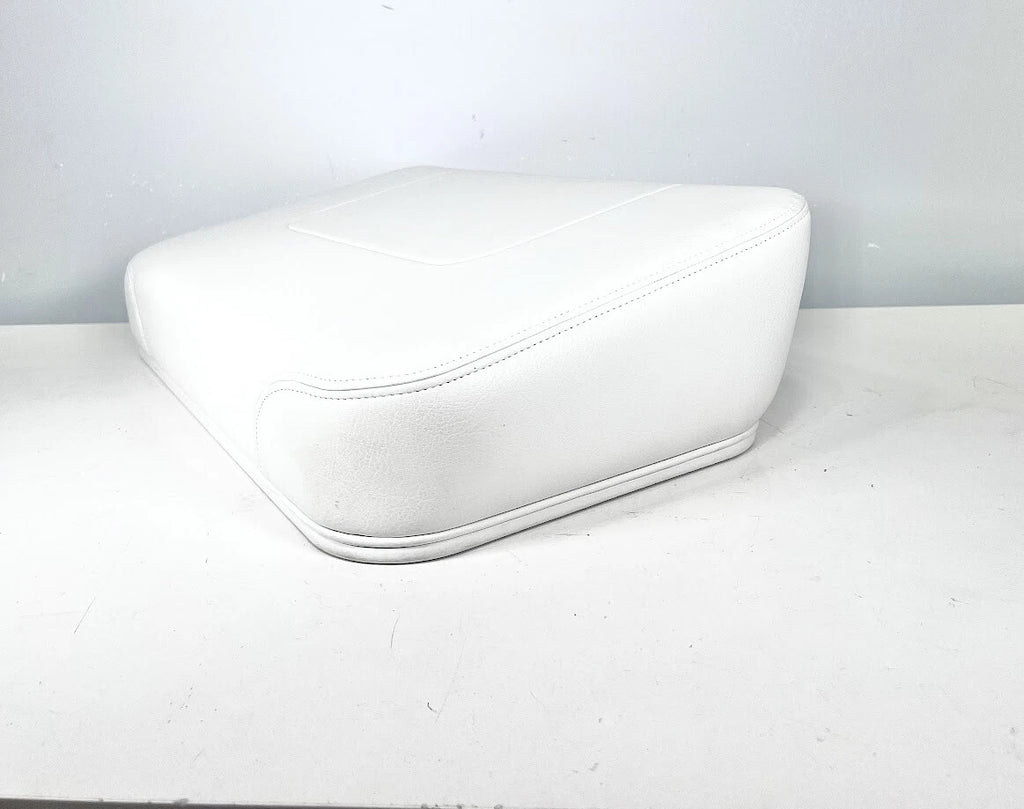 Backrest for Invincible Boats (27in x 14.5in, Diamond Style)