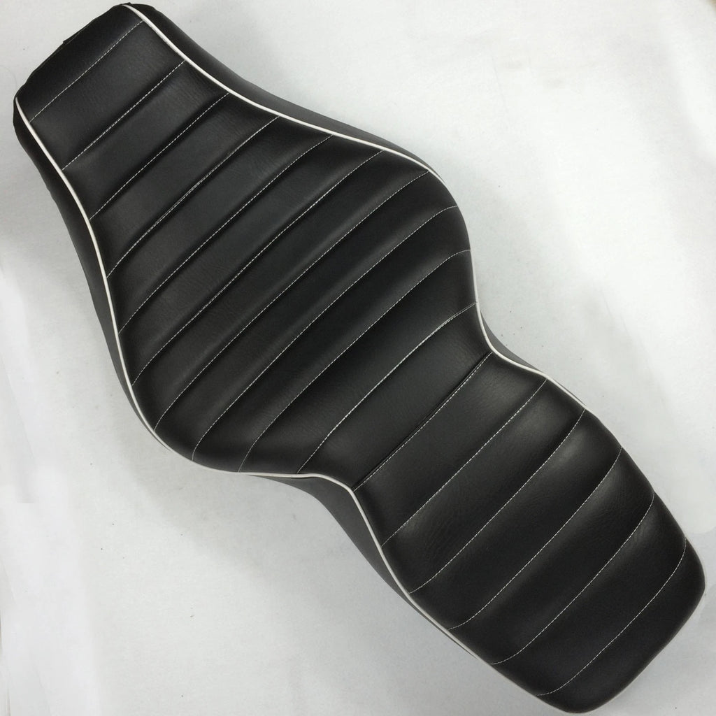 2X Cross Stripe Leather Seats for Harley Road King (1997–2006)