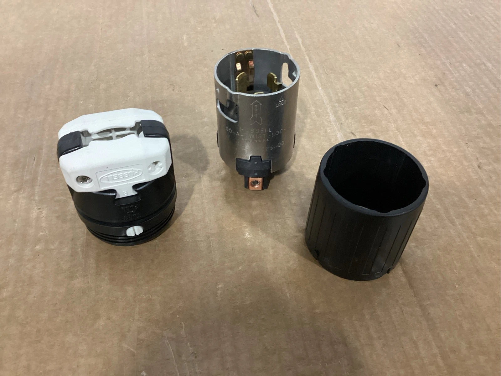 Hubbell CS6365C Locking Device Male Plug Twist-Lock 125/250V