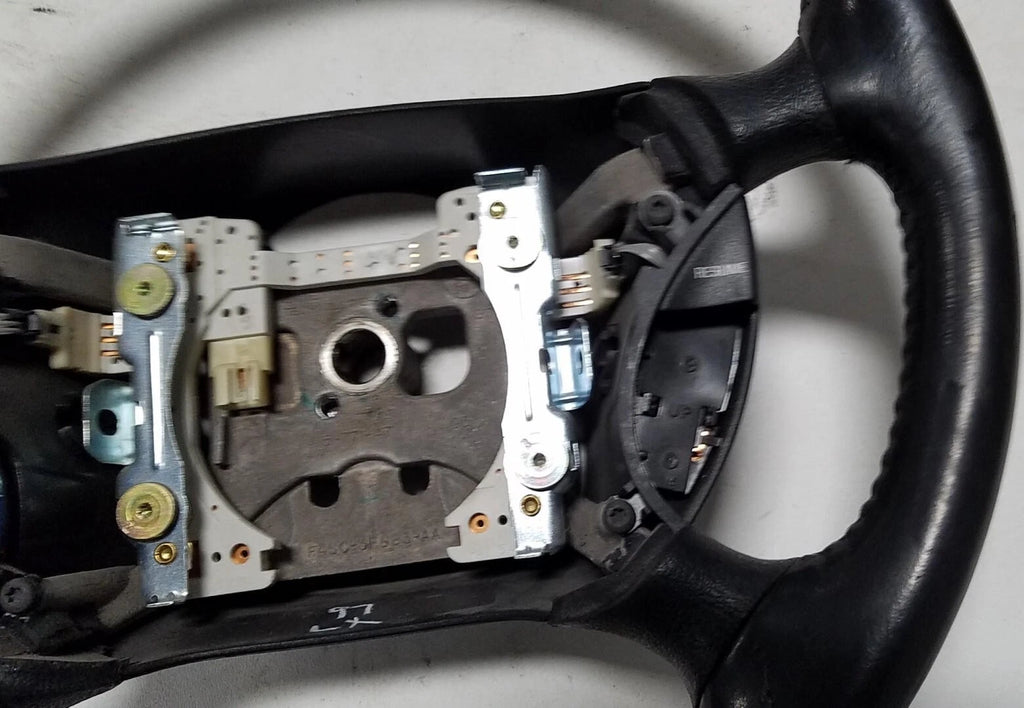 Steering Wheel with Switches for Ford Thunderbird Cougar (1996–1997)