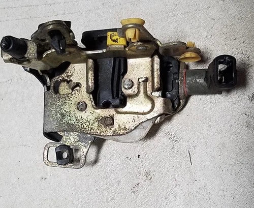 Right Rear Door Lock Latch for Lincoln Continental (1995–2002) OEM