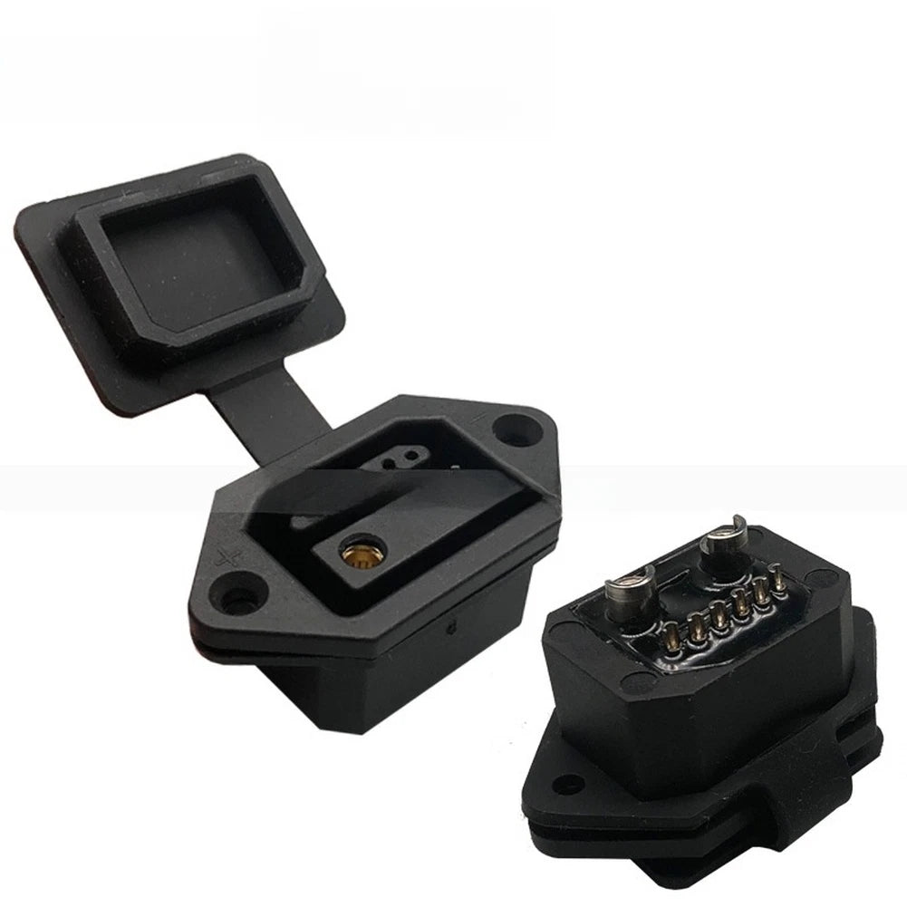 40A Black 2+6 Core Charging Socket Female with Comm Port for Electric Tricycles