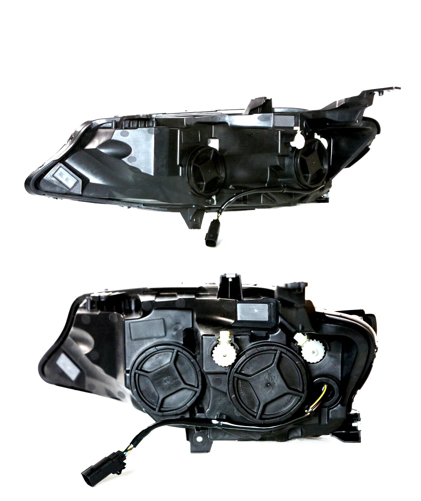 Passenger Side Halogen Headlight with Bulb for Chevrolet Malibu (2019–2025)
