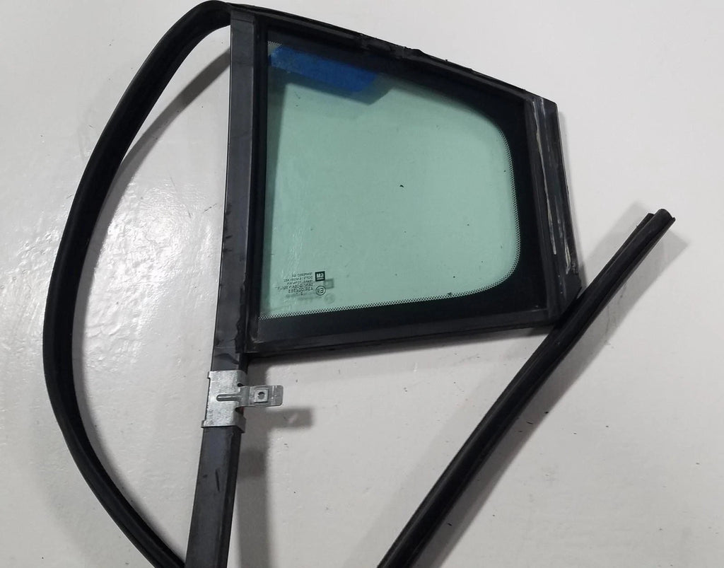 RH Rear Right Door Fixed Quarter Window Glass for Saturn Aura (2007–2009)