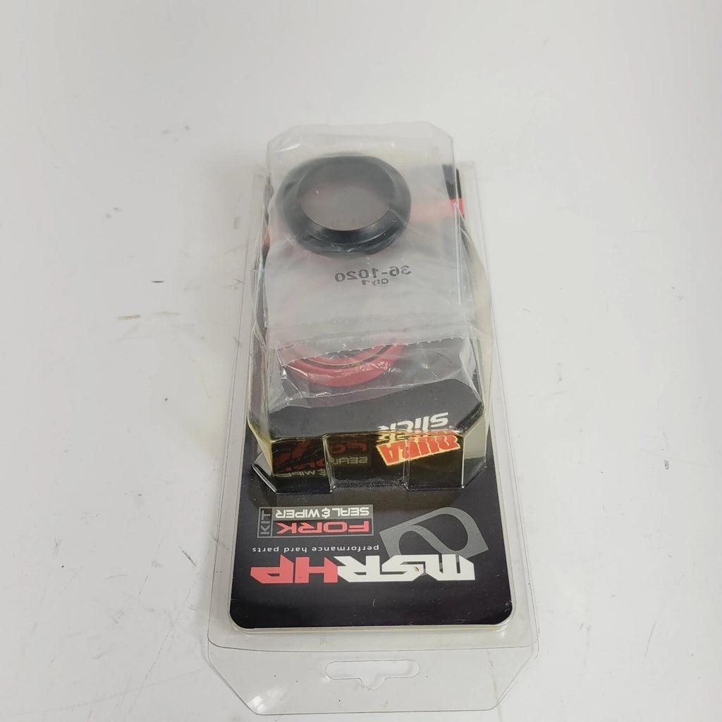 Set of 2 Fork Dust Wipers and Oil Seals for Suzuki RM400 (1979–1980) 41-3918
