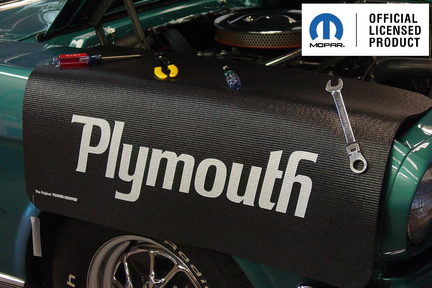 Fender Gripper Protective Cover Cushion with Script Emblem for Plymouth (1968–1970)