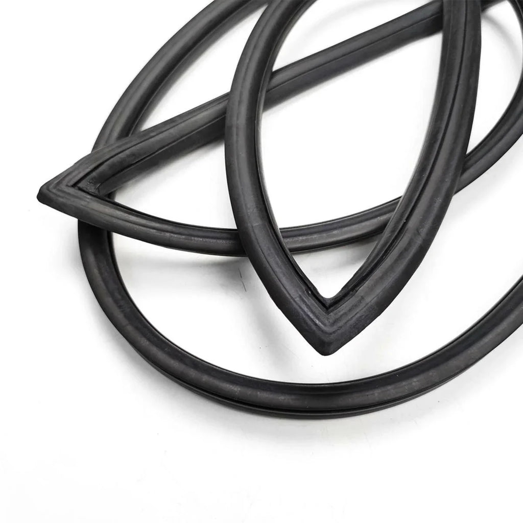 Front Windshield Rubber Strip Seal Fits Datsun Sunny KB110 2D Coupe 1970-73 D06