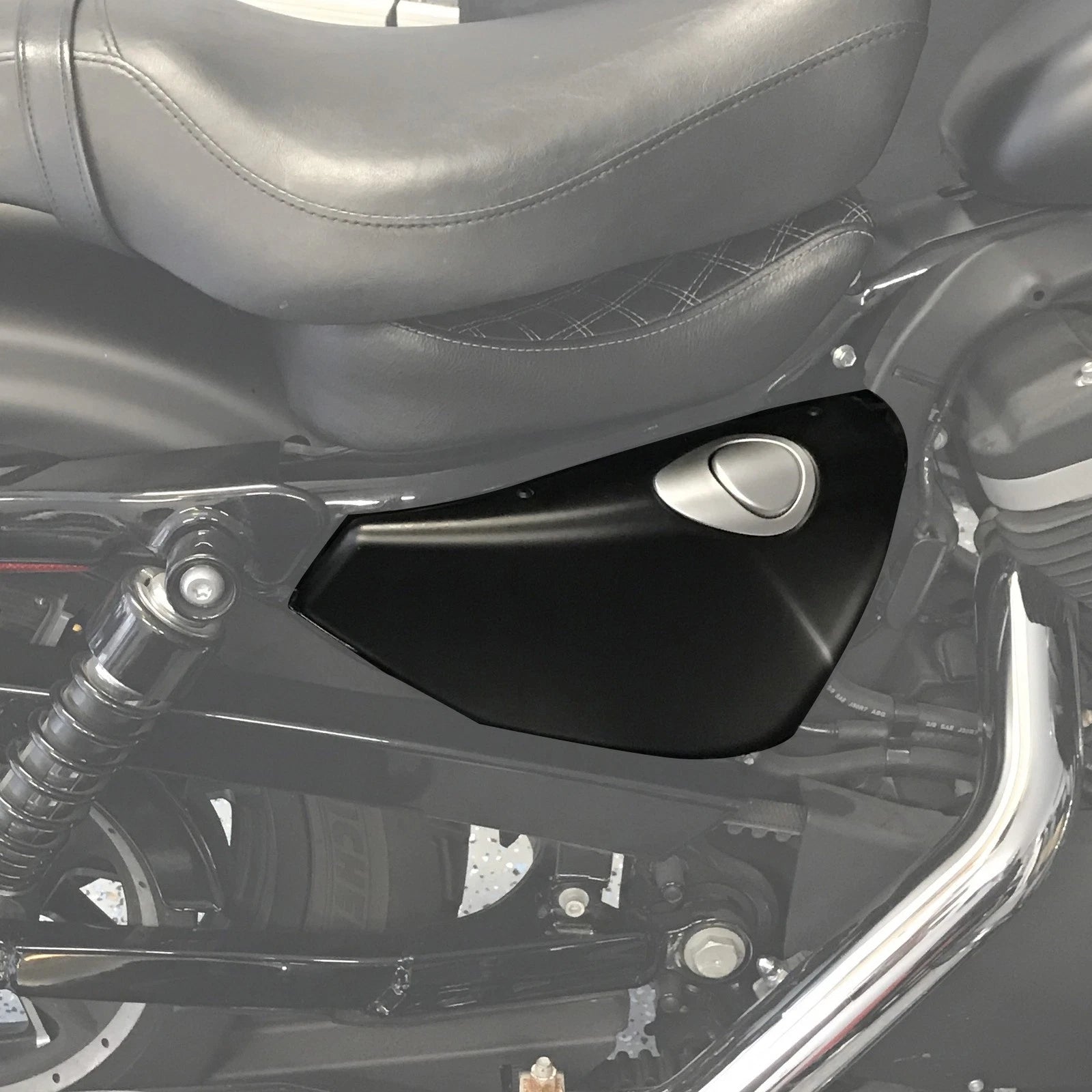 Matte Black Right Side Battery Cover for Harley Sportster XL883 XL1200 (2014–2022)