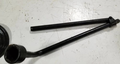 Set of 2 Spare Jack Wheel Chocks for Jaguar XJ6 XJ12 (1995–1997) MNA6360AA MMB6380AA