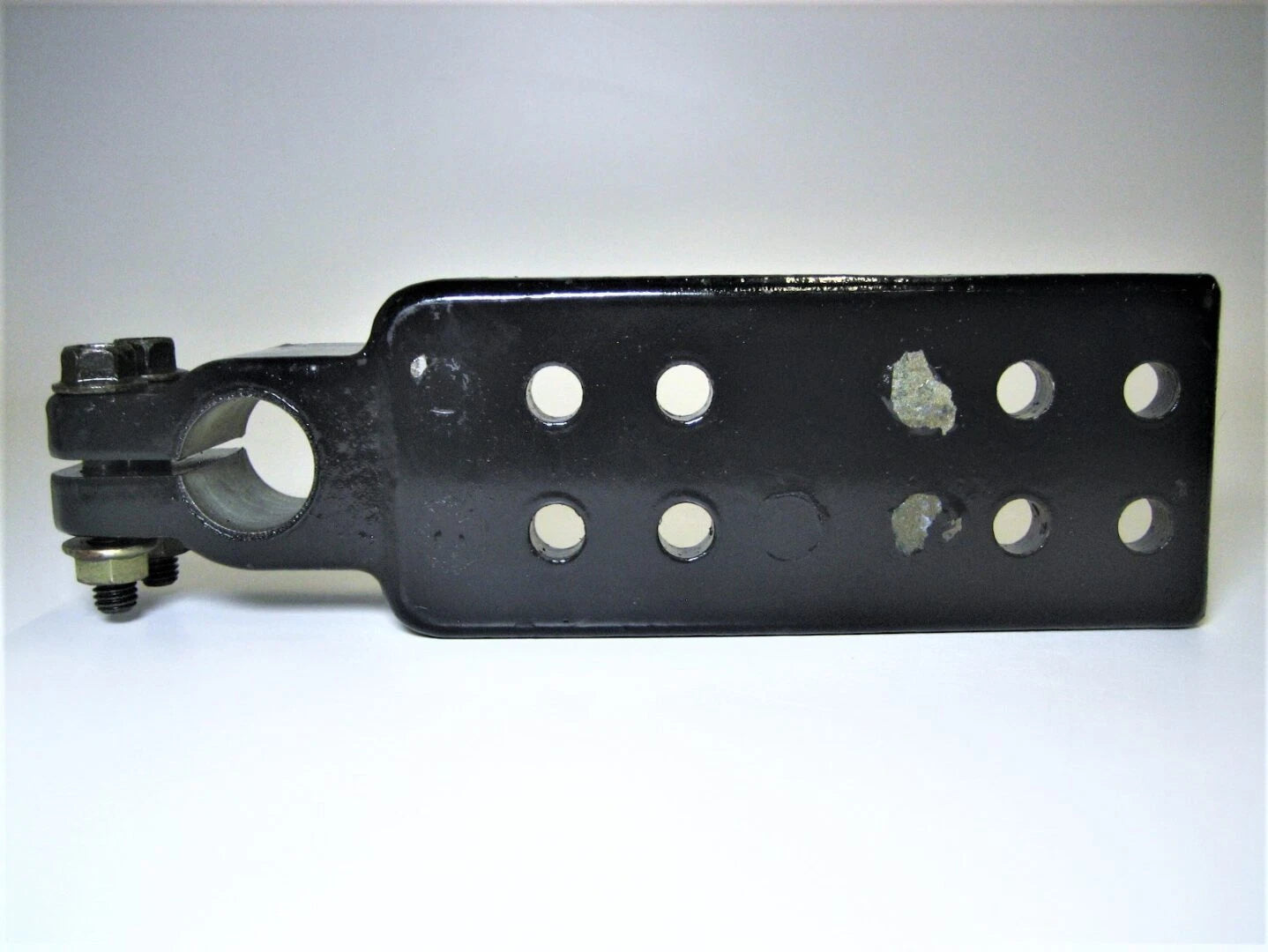 Transmission Mounting Bracket Plate Assembly for Volvo Penta (3883822, 3808584)