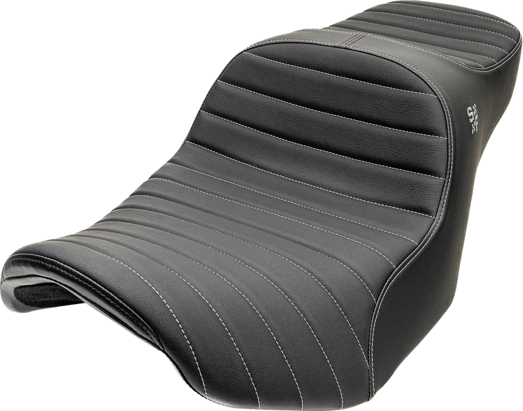 Chariot Seat for Harley FLH/FLT (2009–2023) - Silver Classic Stitch