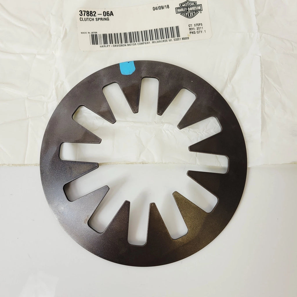 OEM Clutch Diaphragm Spring for Harley-Davidson Dyna Softail Touring (2006) 37882-06A