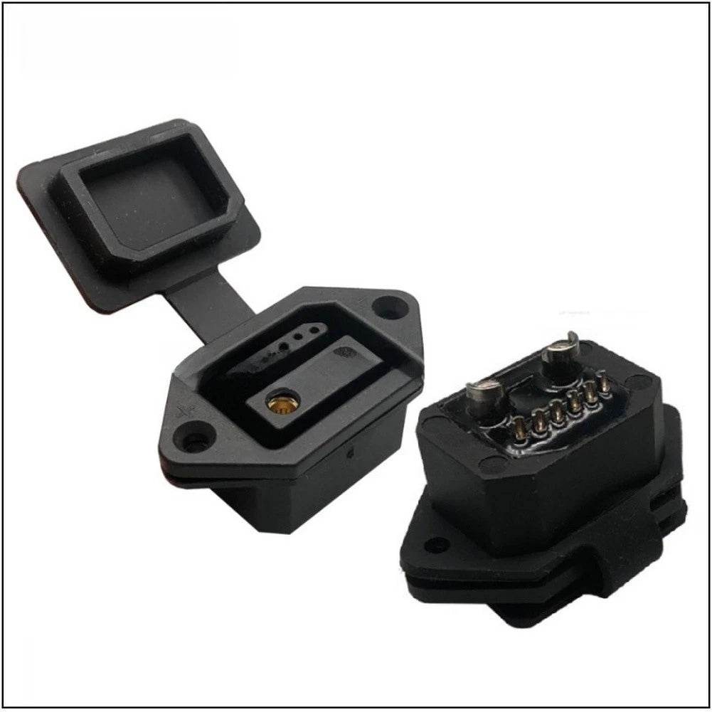 40A Black 2+6 Core Charging Socket Female with Comm Port for Electric Tricycles