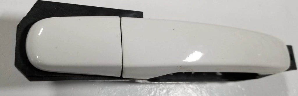 Exterior Door Handle for Saturn Aura (2007–2009) RH Passenger Side White