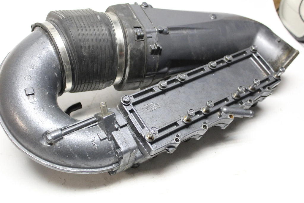 Complete Exhaust Muffler for Yamaha Waverunner Raider 1100 1200 (1996–2003)