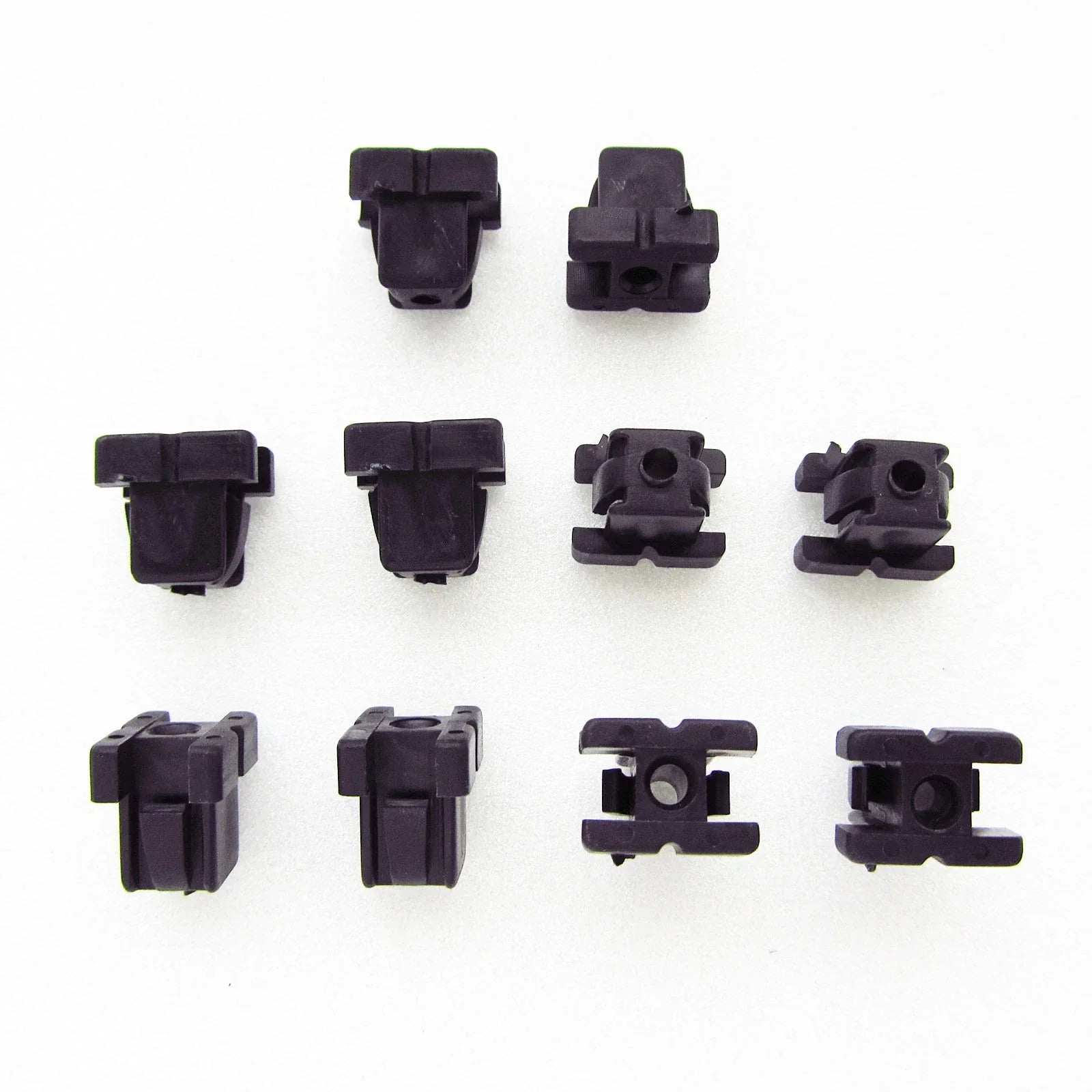 Grill Lock Clip 10x for Toyota Hilux RN20 RN25 (1978-1983)
