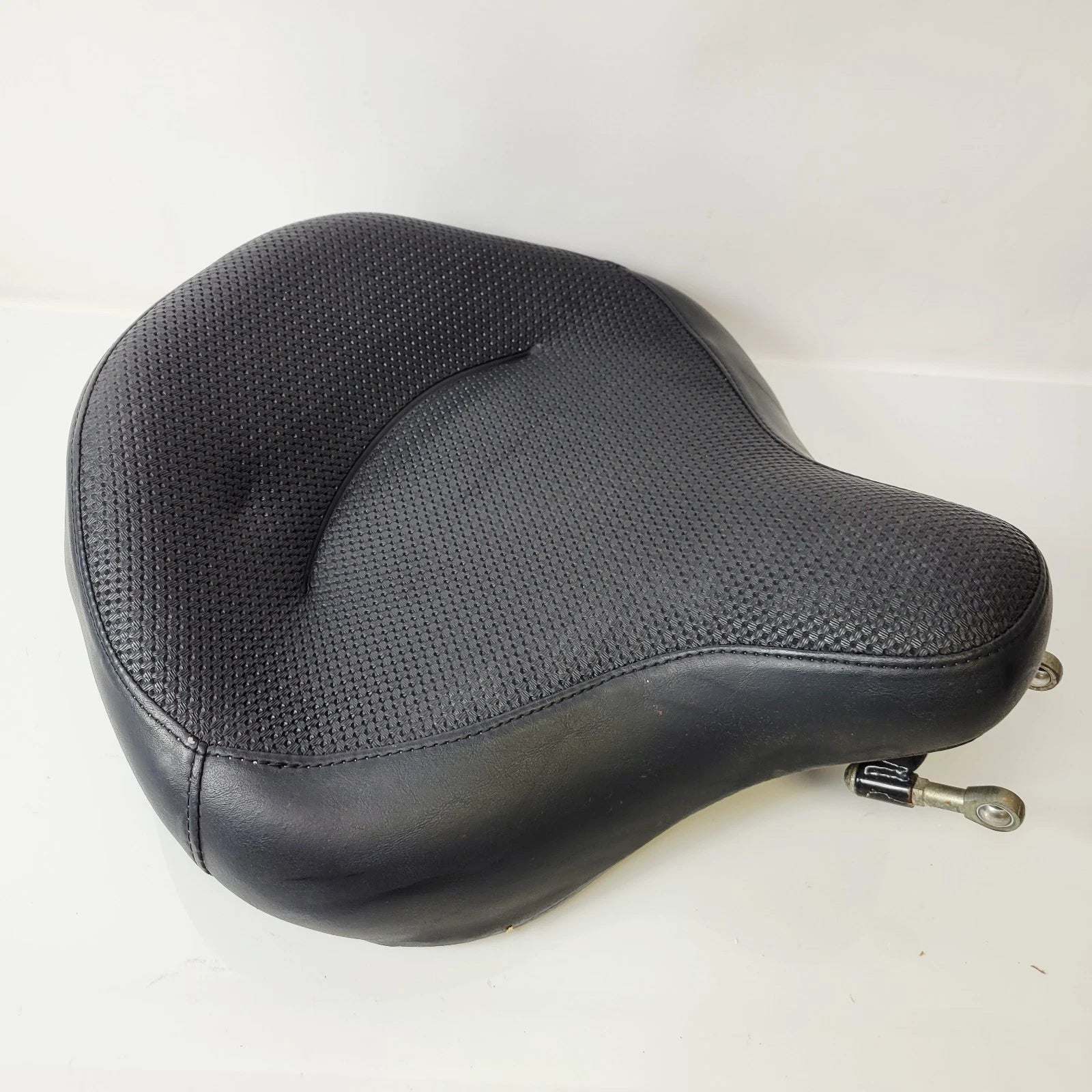 Genuine Harley-Davidson OEM Police Solo Seat for Dyna FXDP (Fitment)