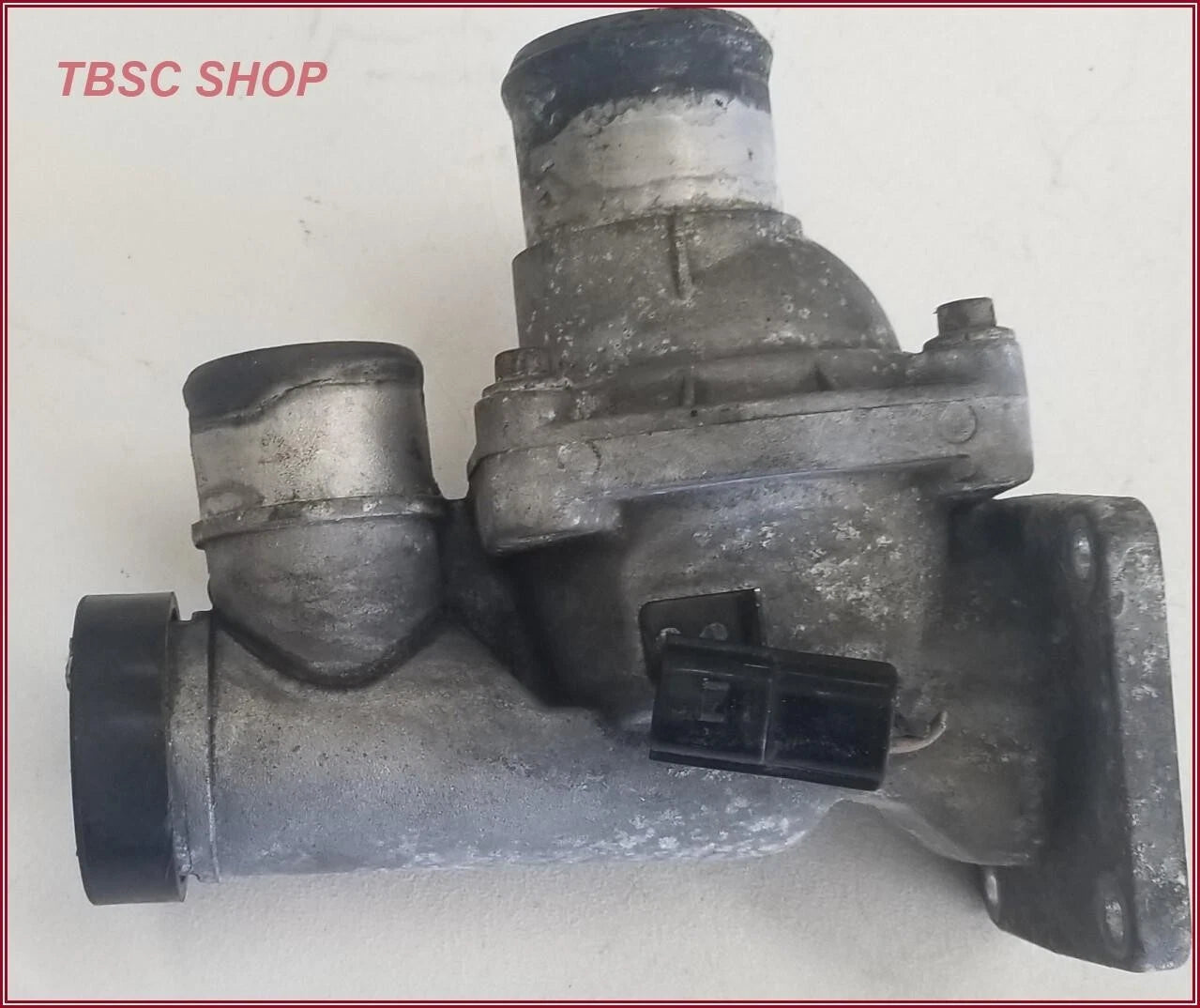 Metal Thermostat Housing with Bleed Cap for Jaguar XJ8 XJR (1998–2003)