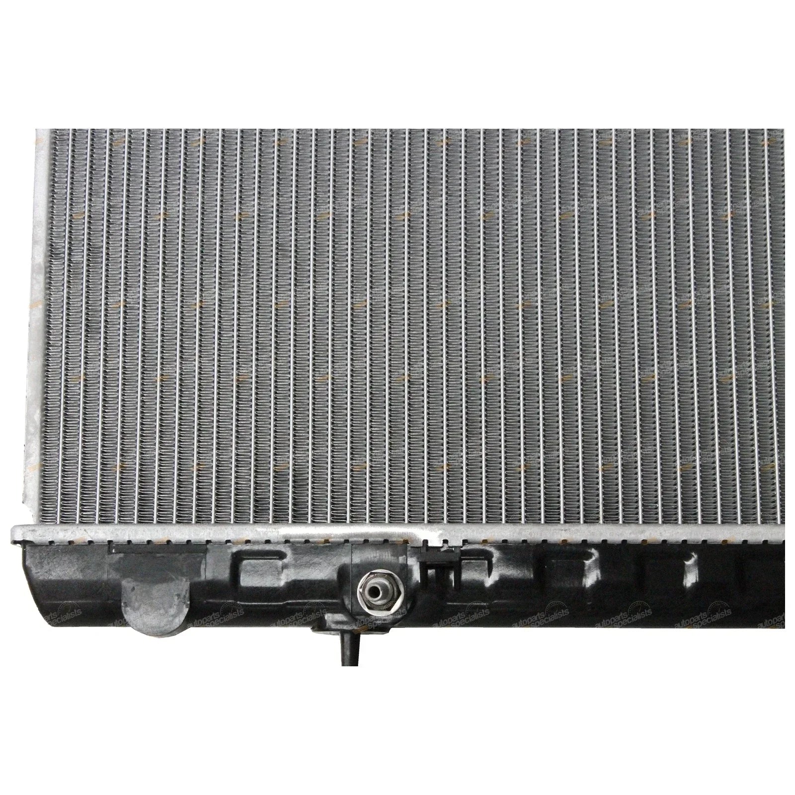 Aluminium Alloy V6 3.3L Radiator for Nissan Pathfinder R50 (1995-2005)