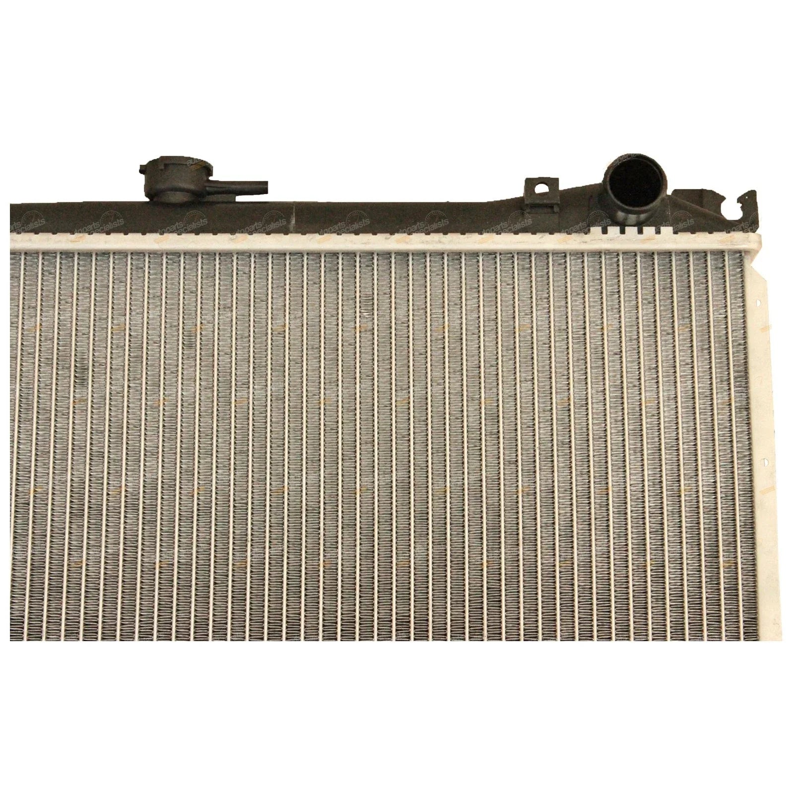 Aluminium Alloy Radiator 2.7L for Nissan Navara D21 (1988-1997)