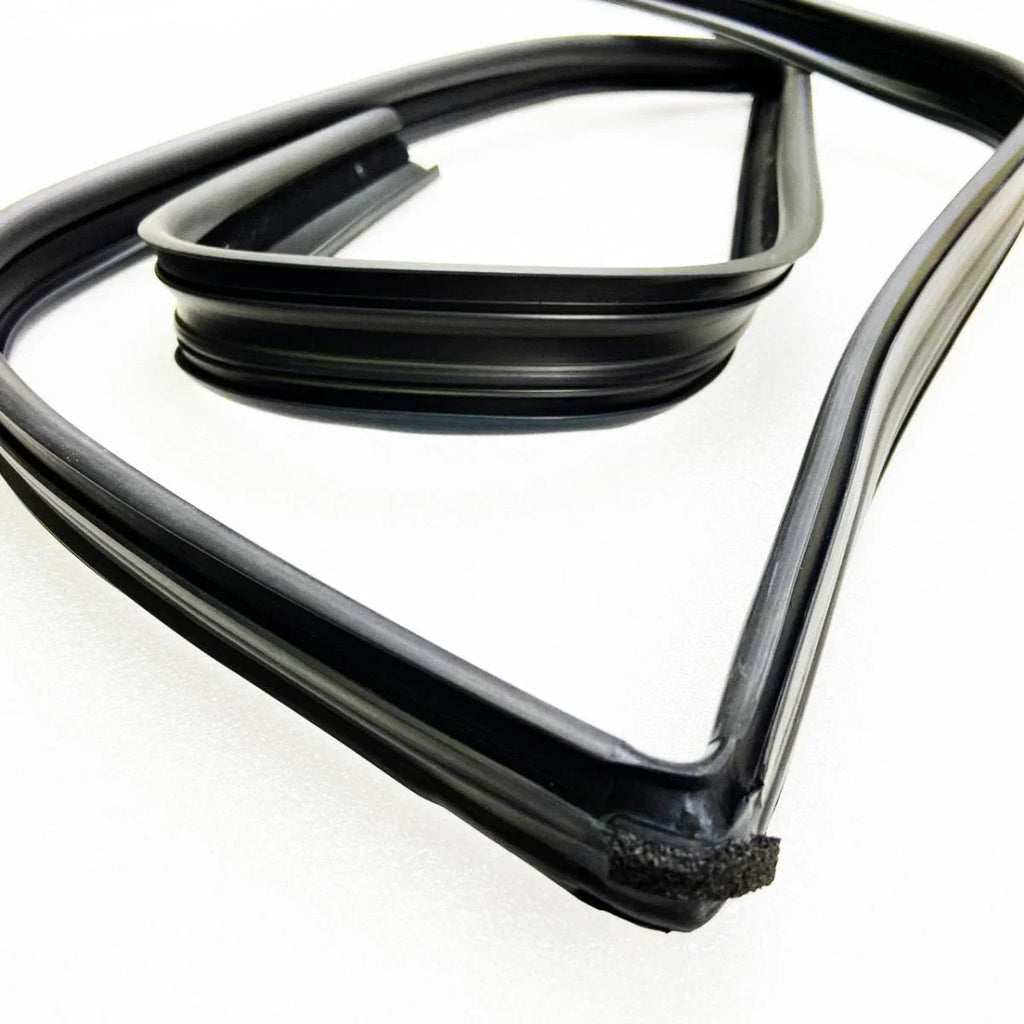Glass Run Door Channel Rear L+R Fits Toyota Corolla Altis CE120 4D 2001-07 D06