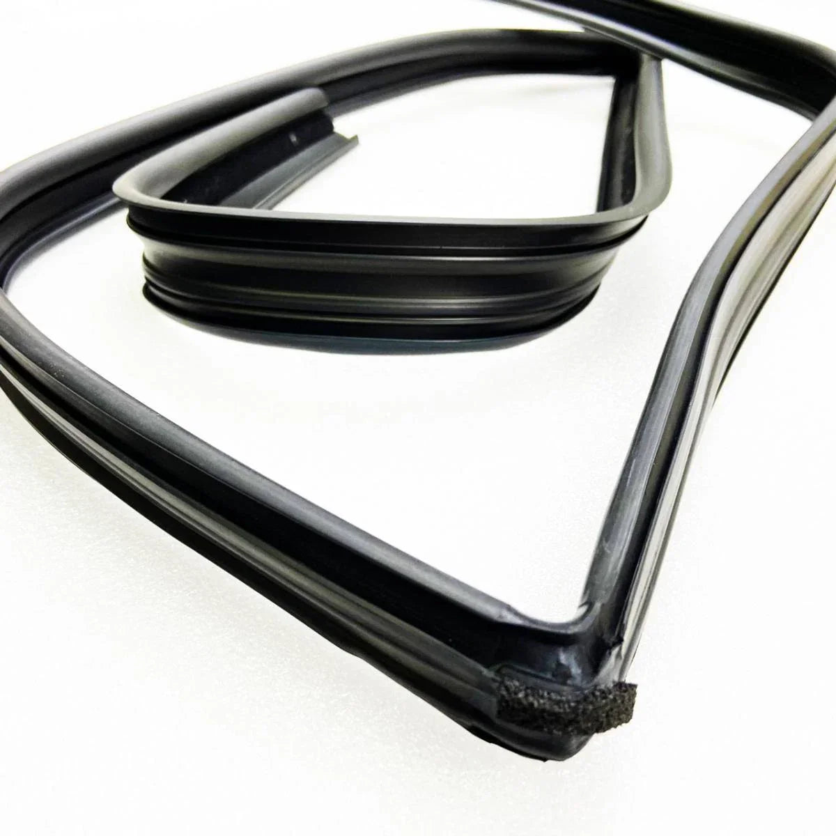 Glass Run Door Channel Rear L+R Fits Toyota Corolla Altis CE120 4D 2001-07 D06