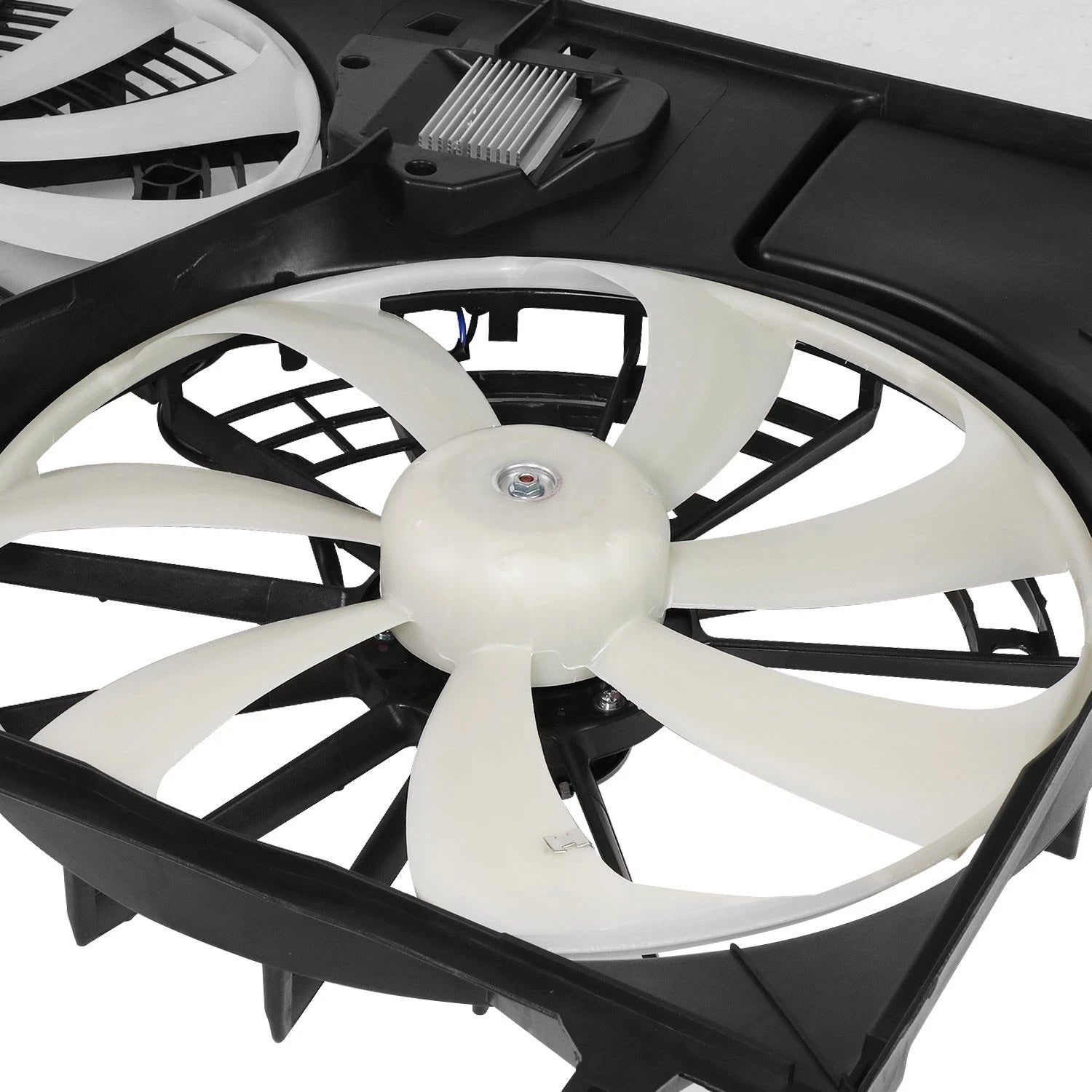 Radiator Cooling Fan Assembly for Toyota Highlander (2014–2019)