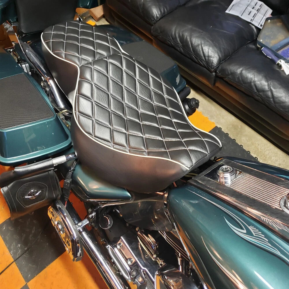 Black Diamond Style Seats for Harley FLHR FLHP (1997–2007)