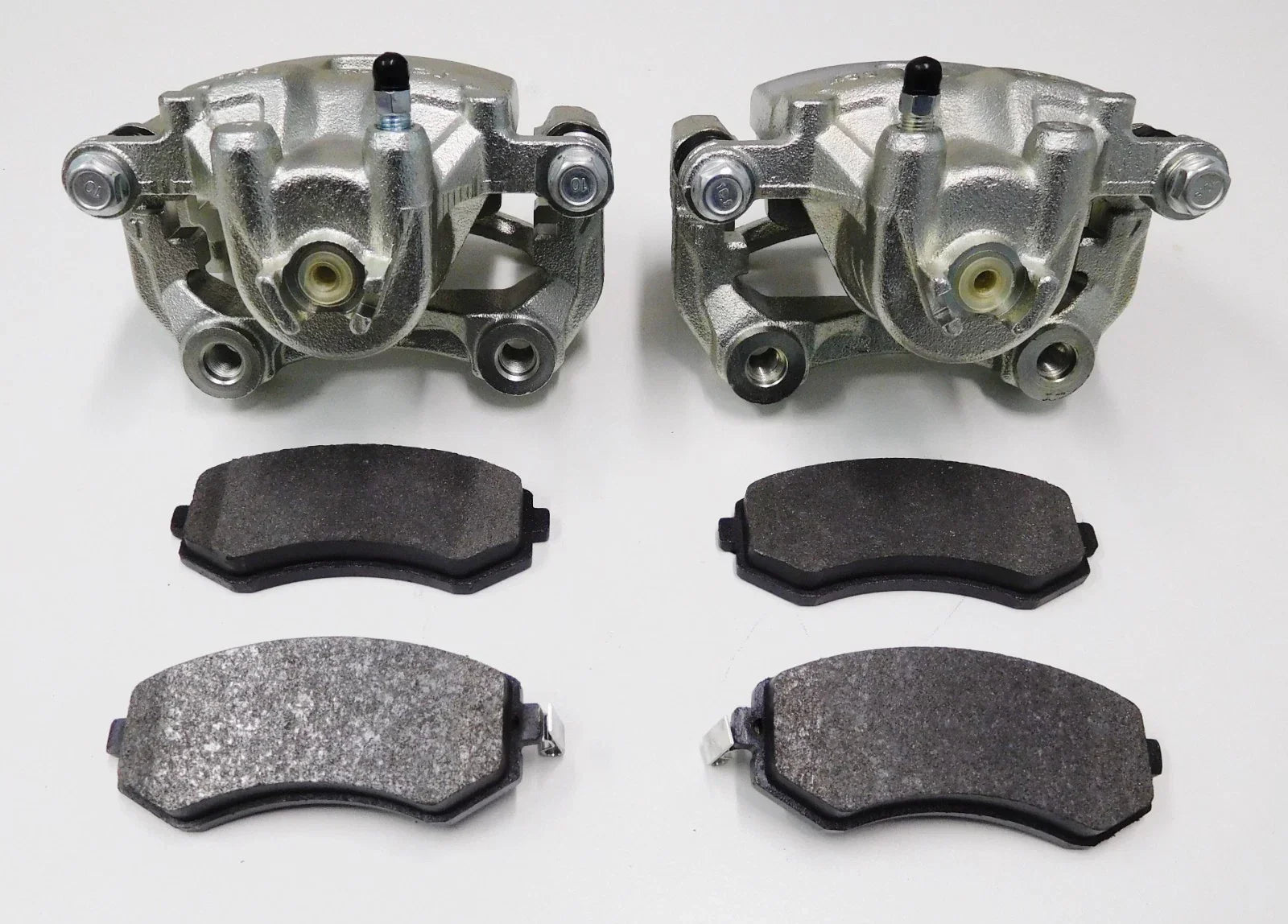 Rear Brake Calipers & Pads for Nissan Patrol GU Y61 (1997 - Present)