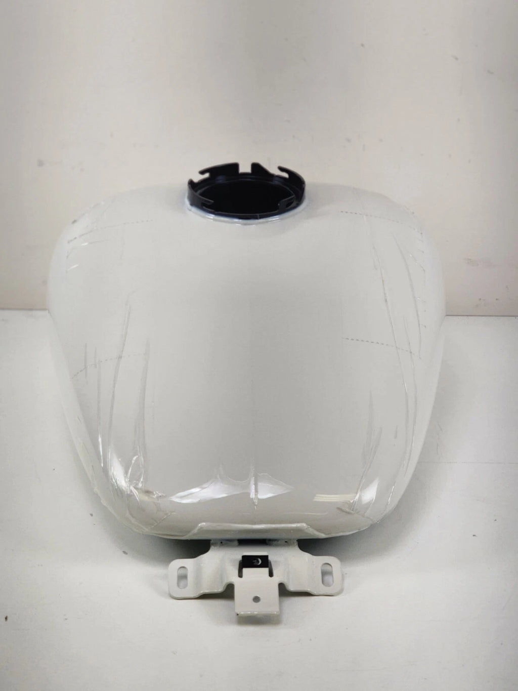 6 Gal Fuel Tank for Harley-Davidson Touring (2008–2023) 61389-08AV
