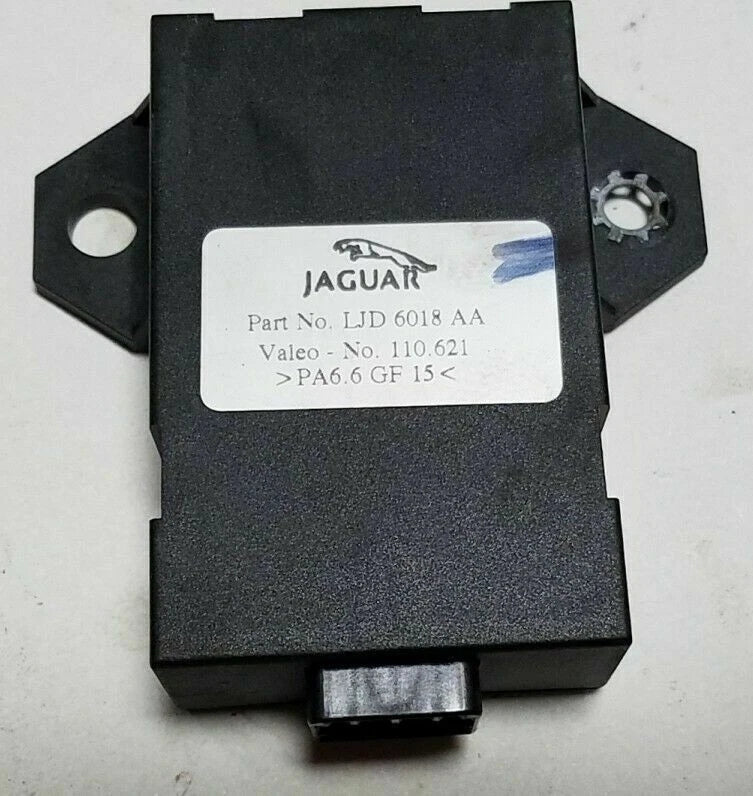 Windshield Wiper Rain Module LJD6018AA for Jaguar XK8 XKR XJ8 XJR VDP (2000–2002)