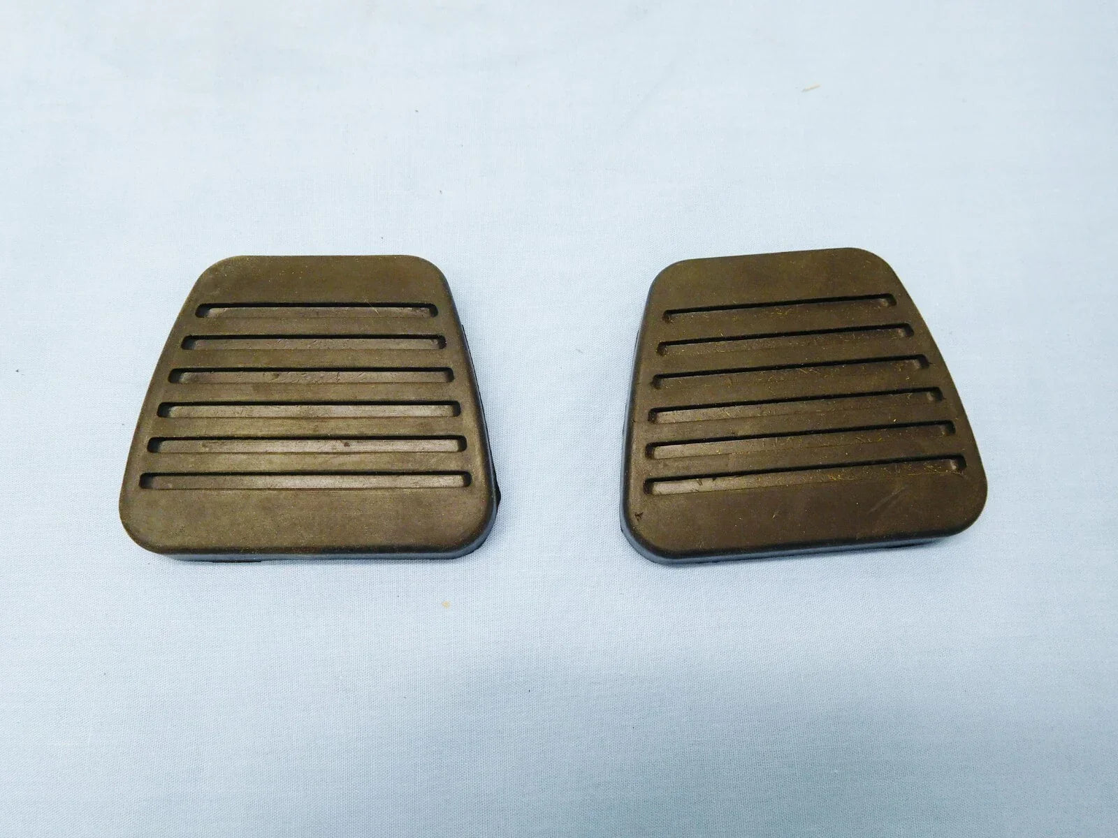 Brake & Clutch Pedal Pads for Mitsubishi Fuso & Canter Models